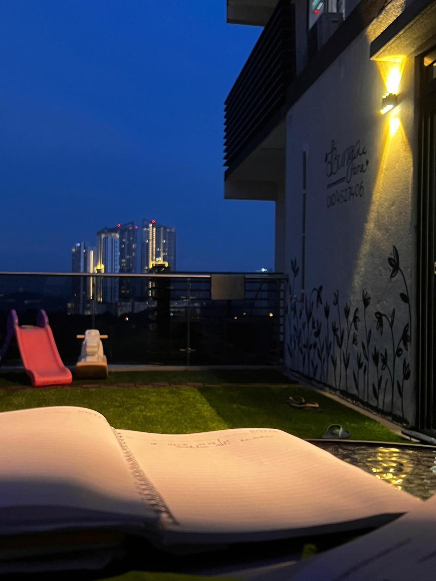 D Bunga مسلم Homestay Pool View Legoland Nusajaya Екстериор снимка